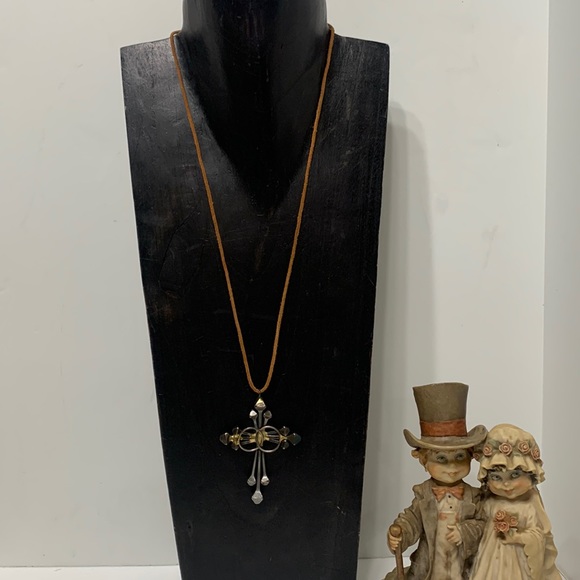 Rustic metal cross necklace leather - Picture 3 of 12